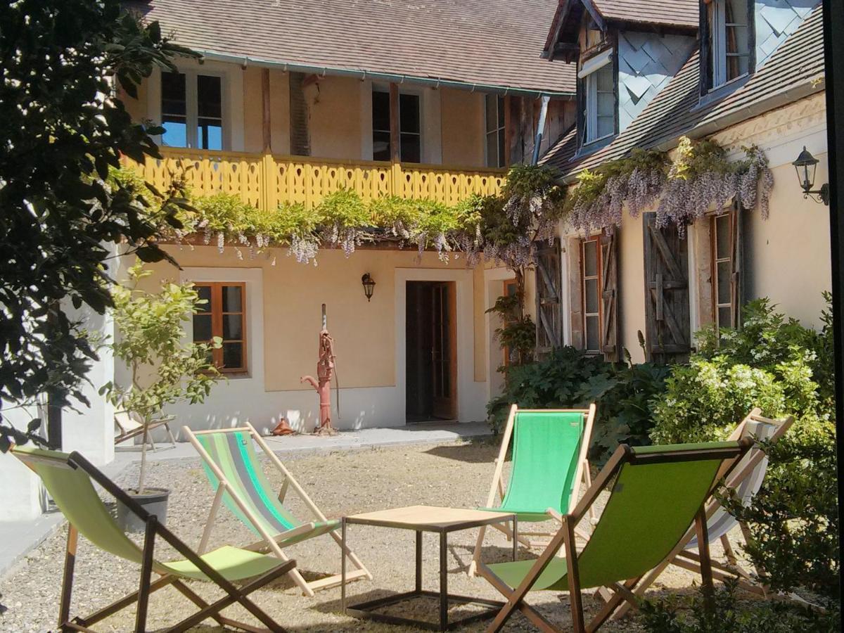 De l'Autre Côté Bed and Breakfast Garlin Buitenkant foto