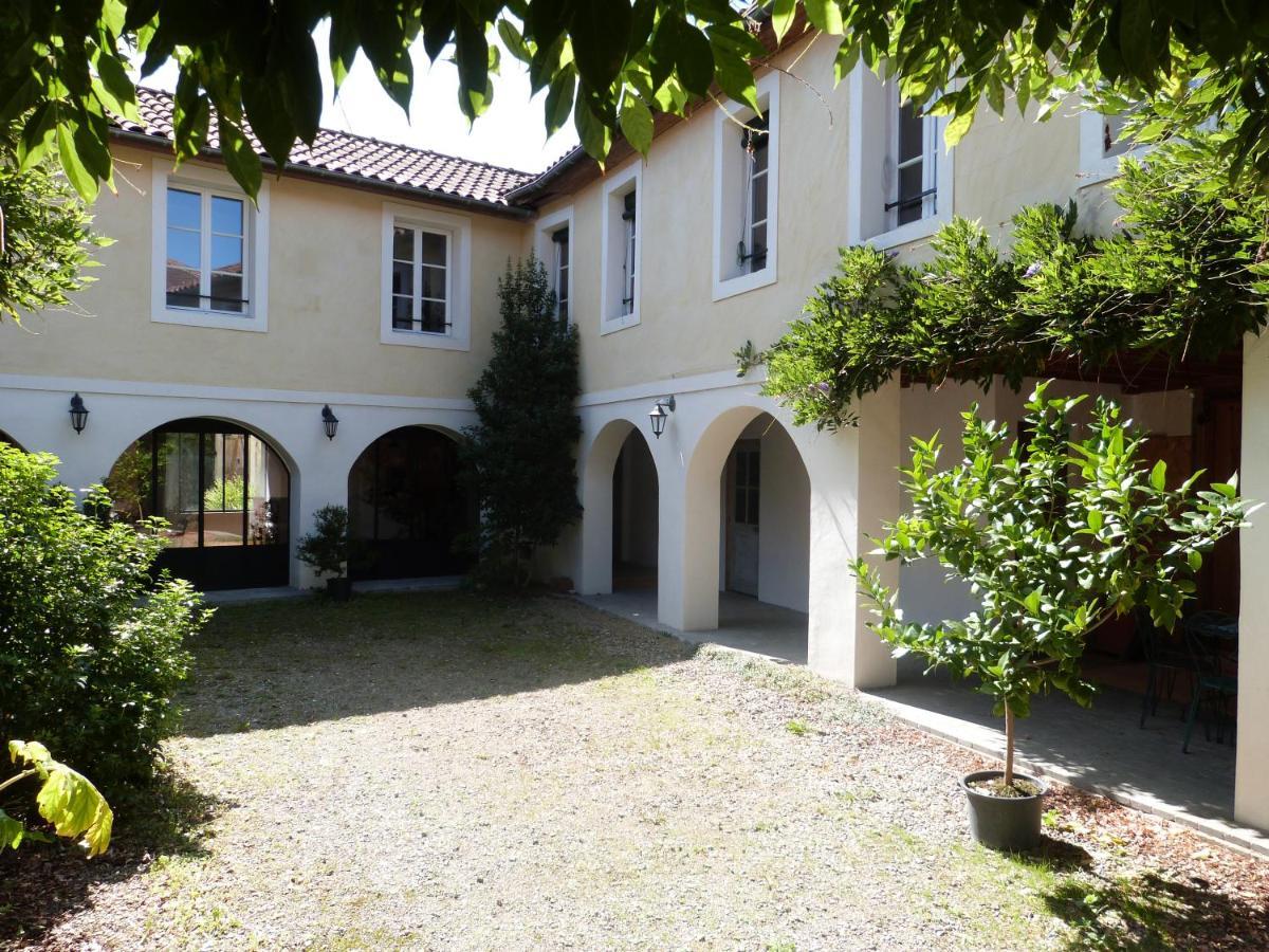 De l'Autre Côté Bed and Breakfast Garlin Buitenkant foto
