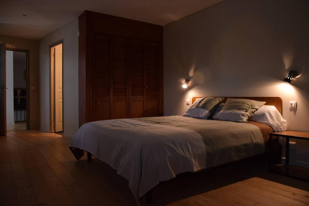 De l'Autre Côté Bed and Breakfast Garlin Buitenkant foto