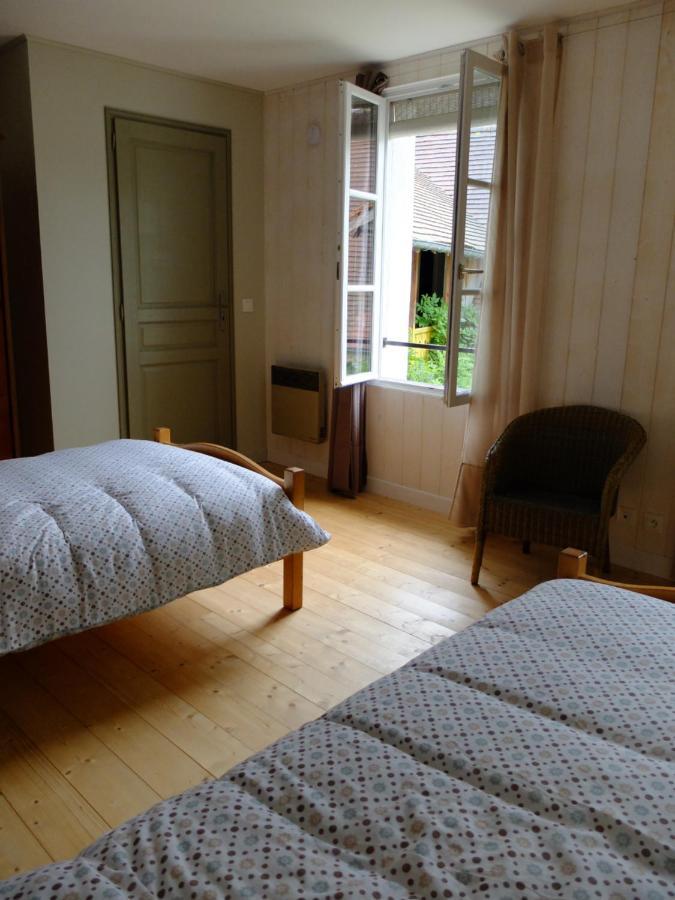 De l'Autre Côté Bed and Breakfast Garlin Buitenkant foto